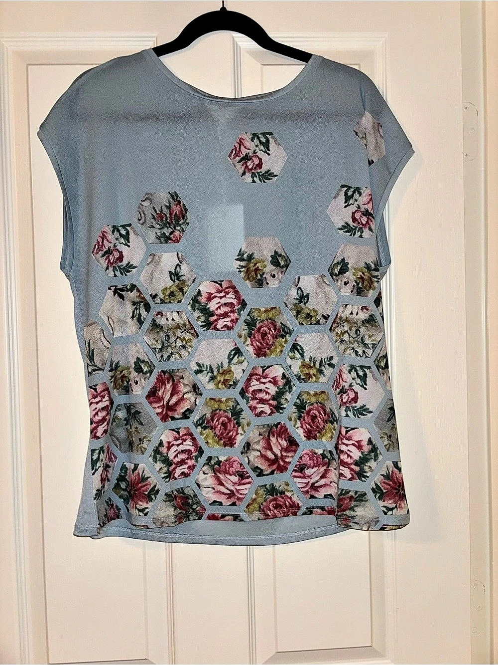 Ted Baker Floral Short Sleeve Top in Blue & Pink Size Medium NWT